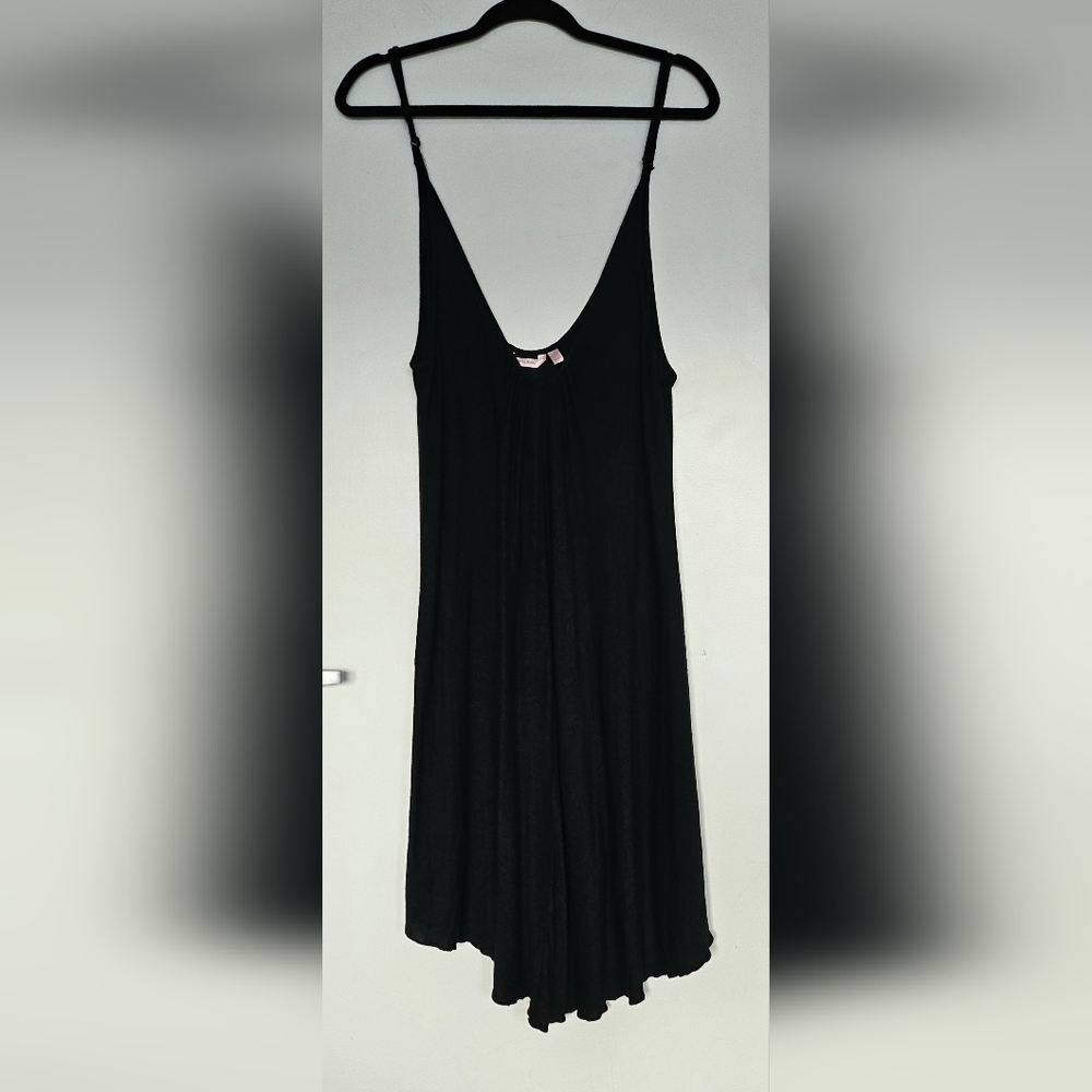La Vie En Rose Black Strappy Nightgown With Hanky Hem / Lettuce Hem